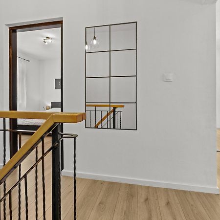 Green Oasis New Apartment Pula Exterior photo