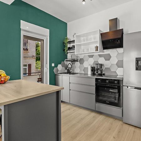 Green Oasis New Apartment Pula Exterior photo