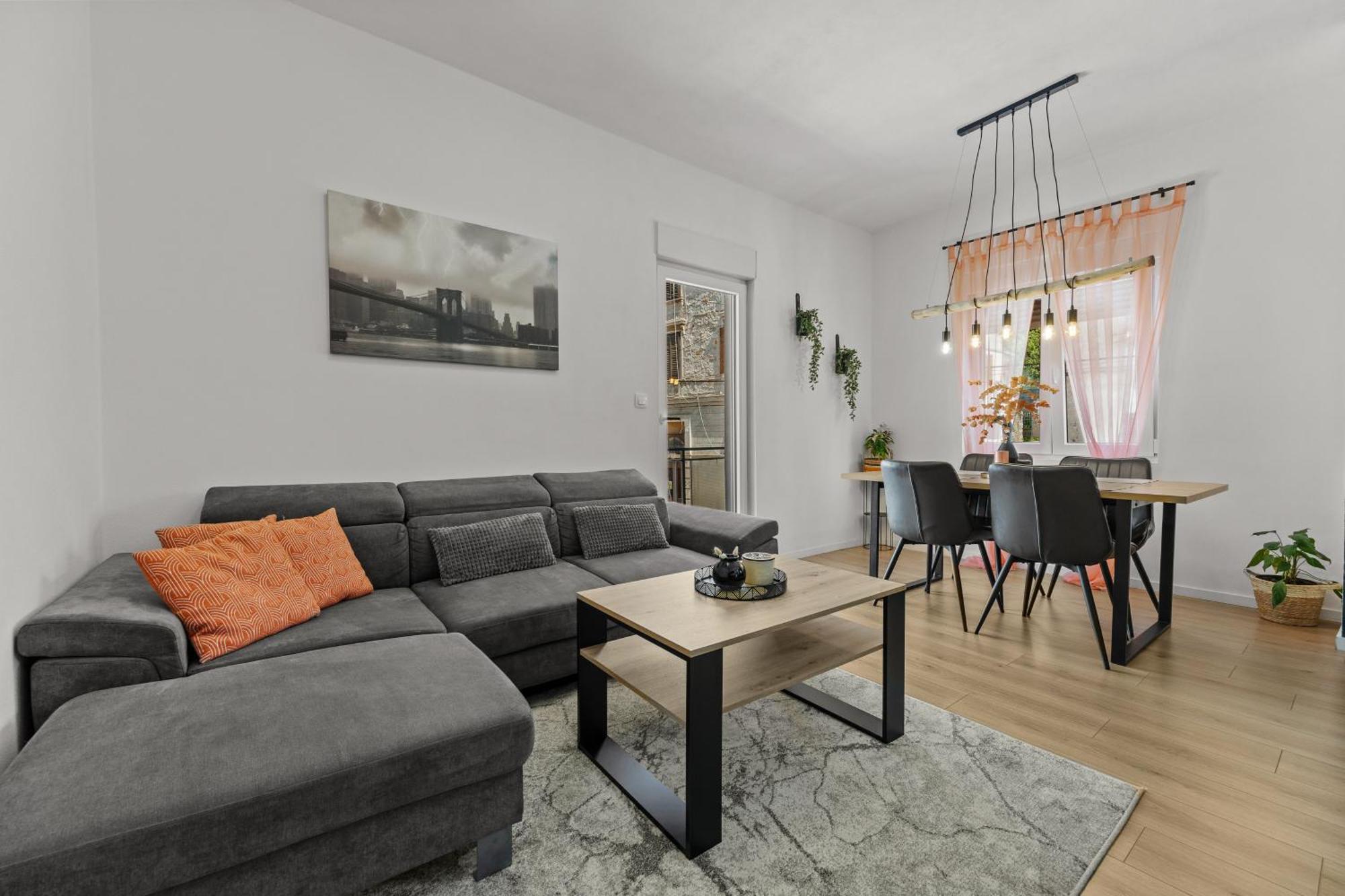 Green Oasis New Apartment Pula Exterior photo